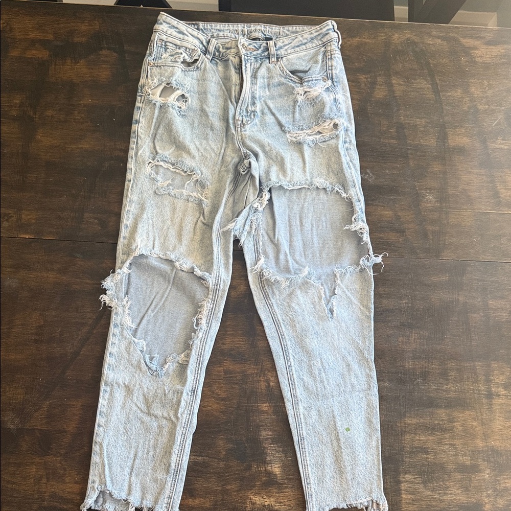 American Eagle Outfitters Light Blue Distressed Ankle Jeans